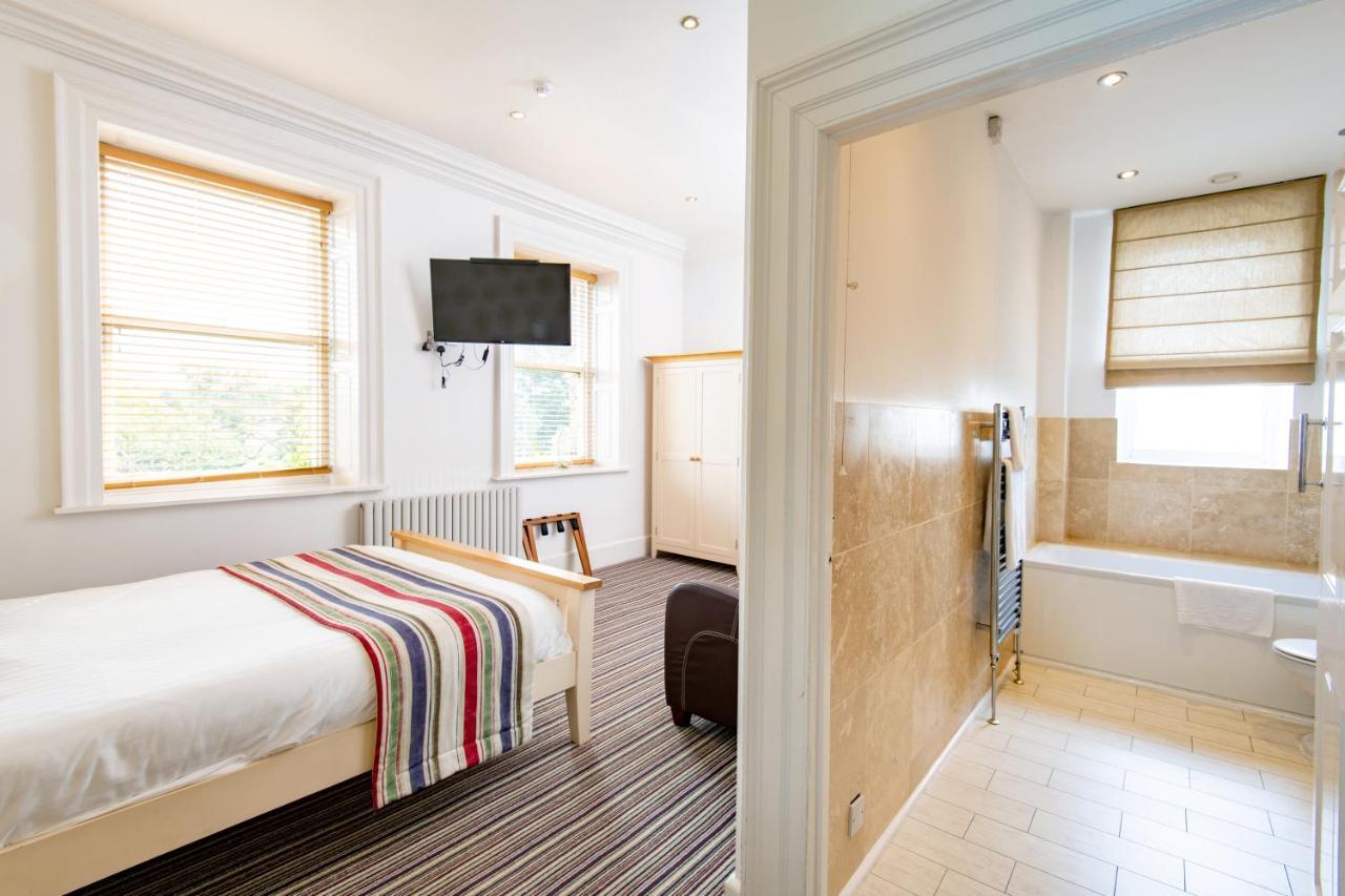 Healds Hall Hotel Cleckheaton Εξωτερικό φωτογραφία