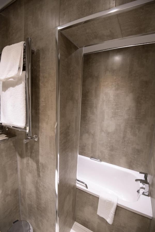 Healds Hall Hotel Cleckheaton Εξωτερικό φωτογραφία