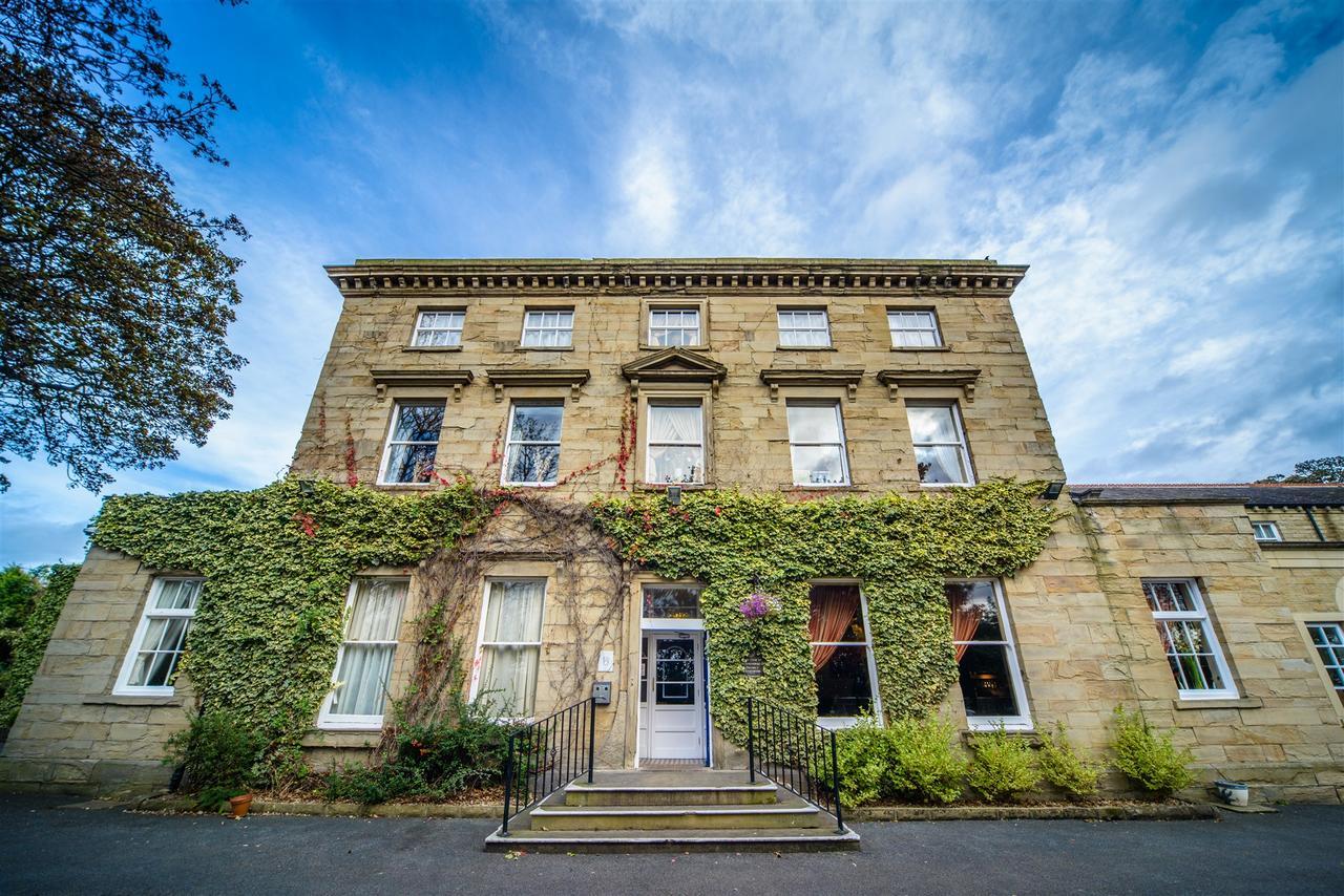 Healds Hall Hotel Cleckheaton Εξωτερικό φωτογραφία