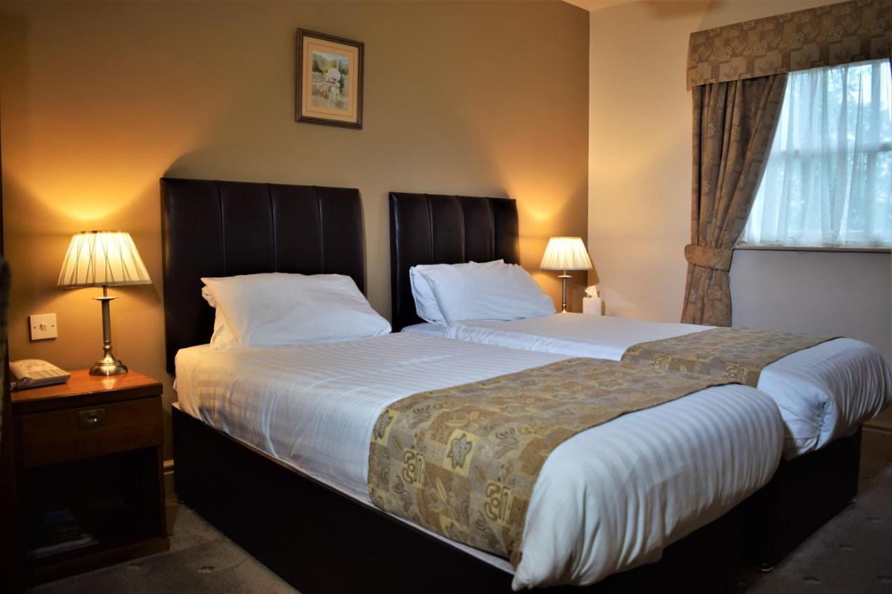 Healds Hall Hotel Cleckheaton Εξωτερικό φωτογραφία